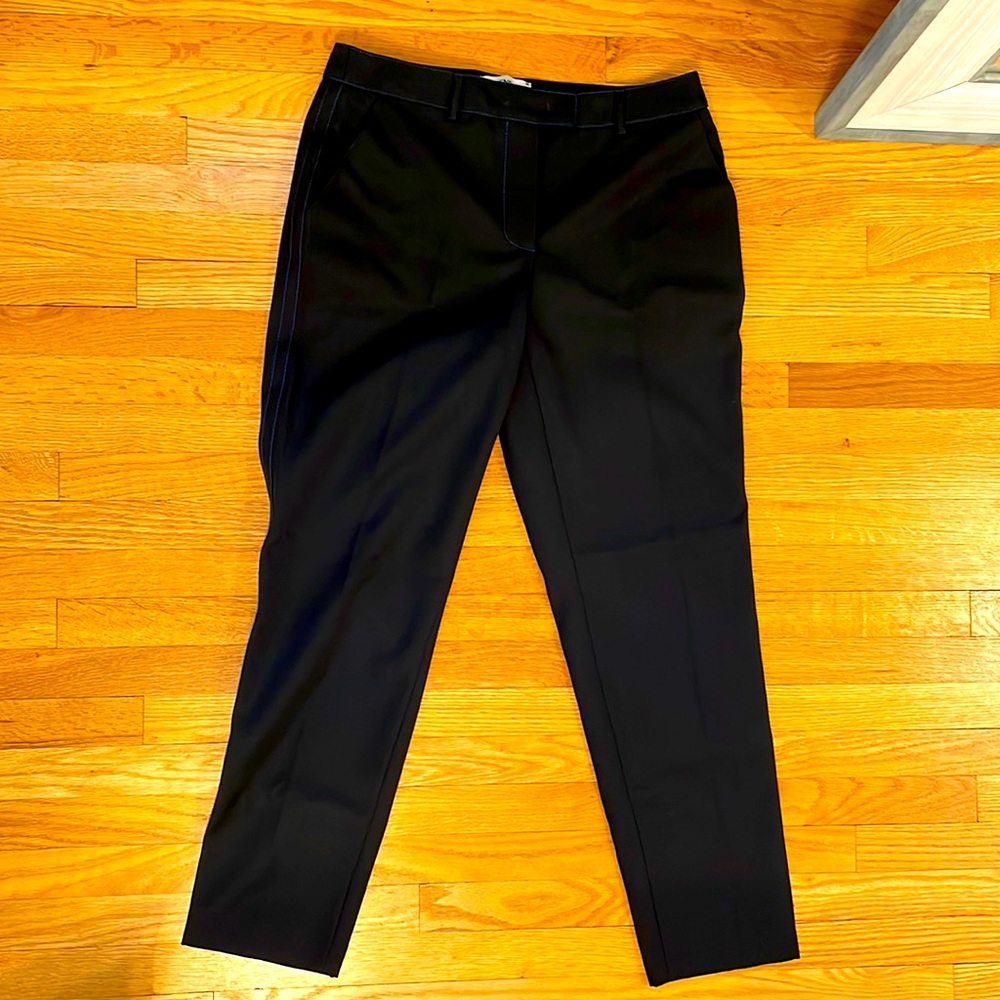 Authentic Fendi women’s trousers, size 42. Never worn, no tags